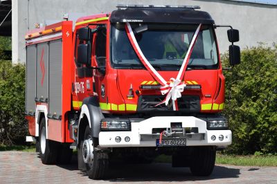 Uroczyste przekazanie wozu OSP Antoniów